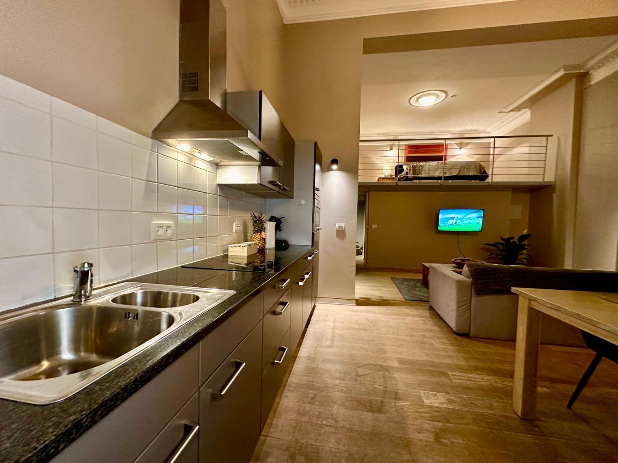 Luxury Suites Castel By Rikas Hotels Anvers Exterior foto