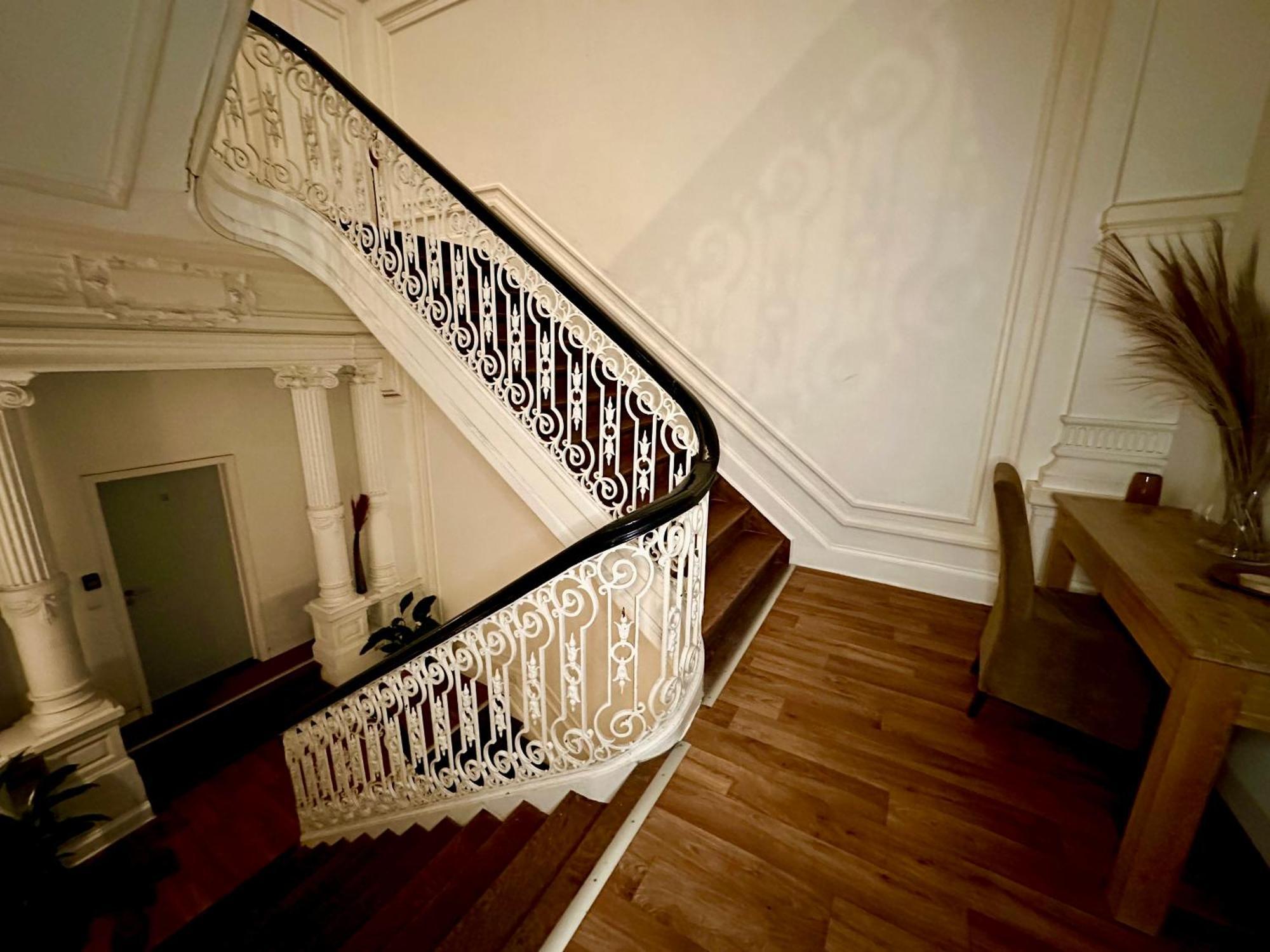 Luxury Suites Castel By Rikas Hotels Anvers Exterior foto