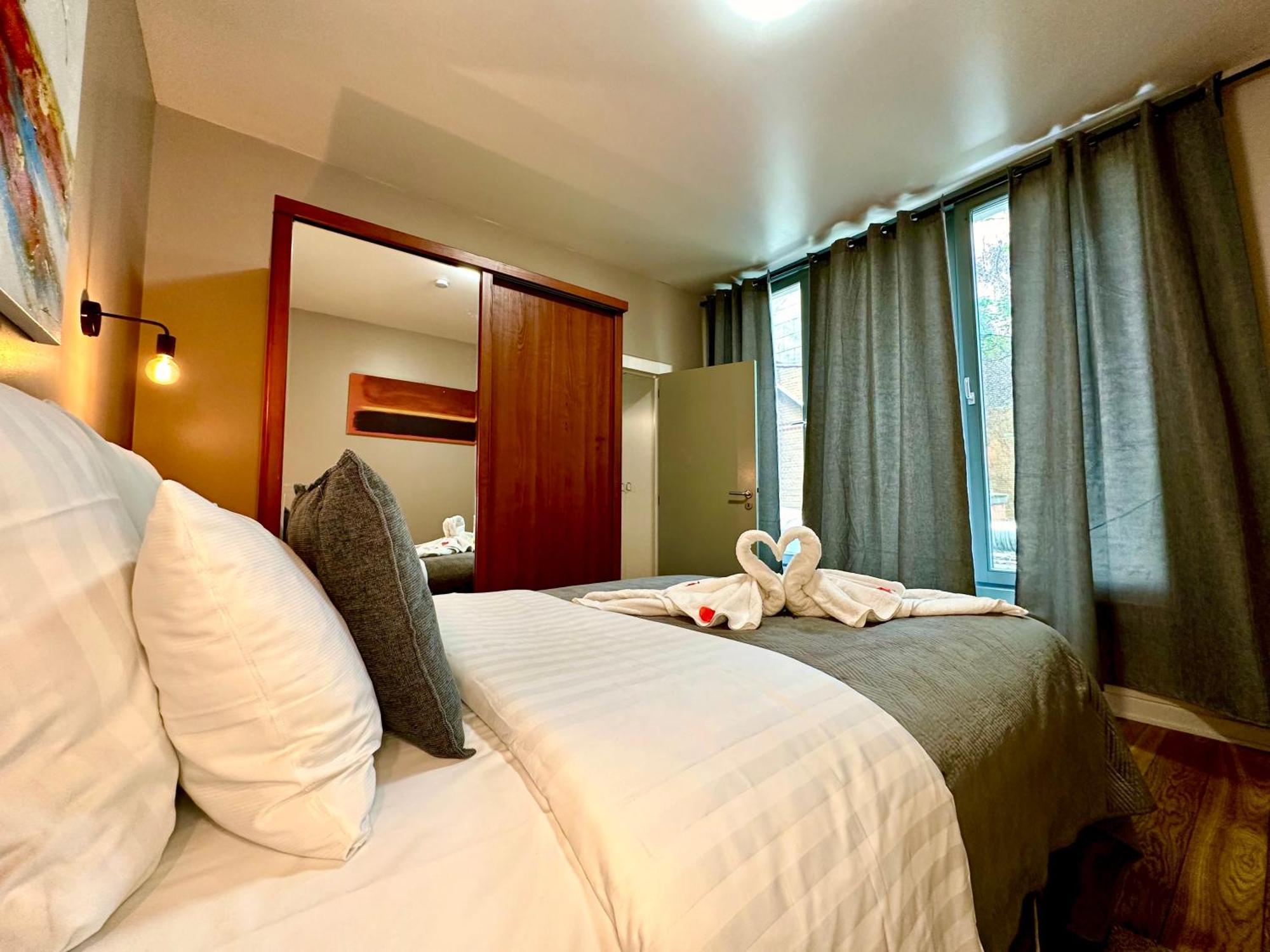 Luxury Suites Castel By Rikas Hotels Anvers Exterior foto
